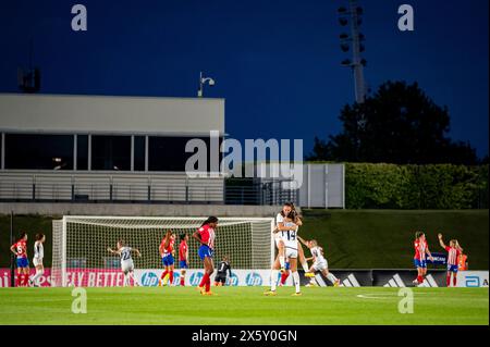 Madrid, Madrid, Spanien. Mai 2024. MADRID, SPANIEN - 11. MAI: Die Spieler von Real Madrid feiern ein Tor während des Liga-F-Spiels zwischen Real Madrid und Atletico Madrid im Estadio Alfredo Di Stefano am 11. Mai 2024 in Madrid. (Kreditbild: © Alberto Gardin/ZUMA Press Wire) NUR REDAKTIONELLE VERWENDUNG! Nicht für kommerzielle ZWECKE! Stockfoto