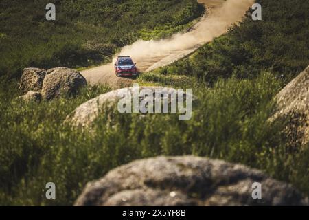 35 Kris MEEKE, Stuart LOUDON, Hyundai I2O Rally2, Action während der Rally de Portugal 2024, 5. Runde der WRC World Rally Car Championship 2024, vom 9. Bis 12. Mai 2024 in Matoshinhos, Portugal Stockfoto