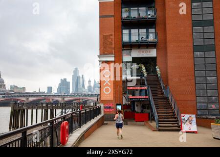 Oxo Tower Wharf auf der Southbank, London, kreative Räume und Cafés Restaurants, England, Großbritannien, 2023 Stockfoto