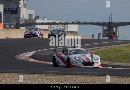 35 FERRARIN Nico FRA, HMC Vigier JS2R GT Light, Action während der 2. Runde des Championnat de France FFSA TC 2024, vom 10. Bis 12. Mai 2024 auf dem Circuit de Lédenon, in Lédenon, Frankreich - Foto Marc de Mattia/DPPI Credit: DPPI Media/Alamy Live News Stockfoto