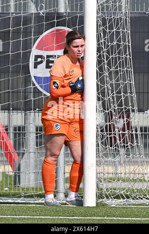 Aalter, Belgien. Mai 2024. Torhüterin Mirthe Claes (1) von Genk, dargestellt während eines Frauenfußballspiels zwischen Club Brugge Dames YLA und KRC Genk Ladies am 8. Spieltag im Play-off 1 der Saison 2023 - 2024 der Belgischen Lotto Womens Super League, am Samstag, 11. Mai 2024 in Aalter, BELGIEN. Quelle: Sportpix/Alamy Live News Stockfoto