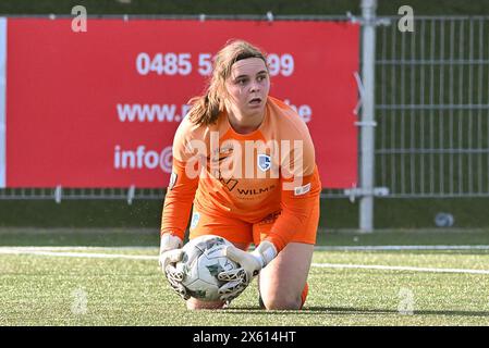 Aalter, Belgien. Mai 2024. Torhüterin Mirthe Claes (1) von Genk, dargestellt während eines Frauenfußballspiels zwischen Club Brugge Dames YLA und KRC Genk Ladies am 8. Spieltag im Play-off 1 der Saison 2023 - 2024 der Belgischen Lotto Womens Super League, am Samstag, 11. Mai 2024 in Aalter, BELGIEN. Quelle: Sportpix/Alamy Live News Stockfoto