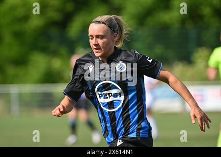 Aalter, Belgien. Mai 2024. Fleur Pauwels (17) von Club YLA, dargestellt während eines Frauenfußballspiels zwischen Club Brugge Dames YLA und KRC Genk Ladies am 8. Spieltag in Play-off 1 der Saison 2023 - 2024 der Belgischen Lotto Womens Super League, am Samstag, 11. Mai 2024 in Aalter, BELGIEN. Quelle: Sportpix/Alamy Live News Stockfoto