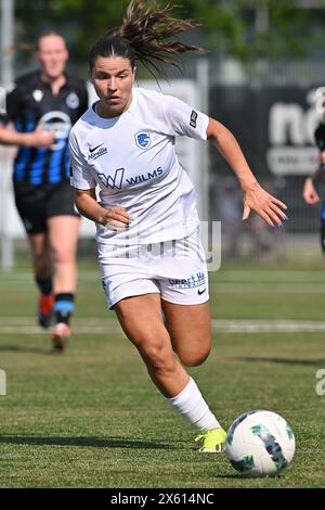 Aalter, Belgien. Mai 2024. Luna Vanzeir (30) von Genk, dargestellt während eines Frauenfußballspiels zwischen Club Brugge Dames YLA und KRC Genk Ladies am 8. Spieltag in Play-off 1 der Saison 2023 - 2024 der Belgischen Lotto Womens Super League, am Samstag, 11. Mai 2024 in Aalter, BELGIEN. Quelle: Sportpix/Alamy Live News Stockfoto