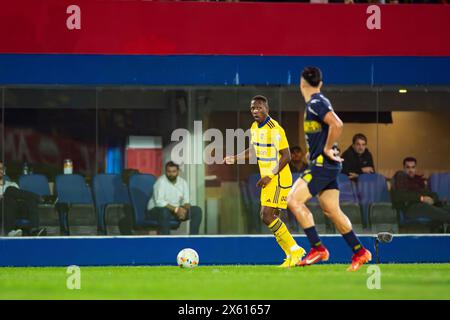 Luis Advincula - Sportivo Trinidense (1) gegen Club Atletico Boca Juniors (2) Spiel, Phase Gruppe (Gruppe D) CONMEBOL Sudamericana 2024. Stockfoto