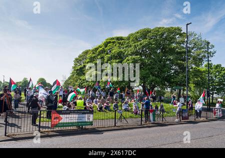 Newcastle-upon-Tyne, 11. Mai 2024, Proteste auf der Barrack Road gegen den Israel-Palästina-Konflikt und ihre perzidierte Vorurteile gegenüber der BBC und anderen Medien. Stockfoto