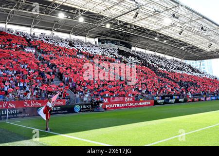 UTRECHT - Fans beim niederländischen Eredivisie-Spiel zwischen dem FC Utrecht und Sparta Rotterdam im Galgenwaard-Stadion am 12. Mai 2024 in Utrecht, Niederlande. ANP GERRIT VAN KÖLN Stockfoto