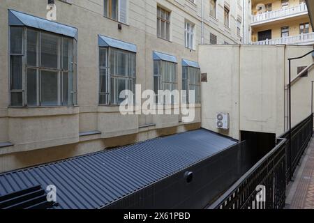 Budapest, Nagymezö utca 8, Wohnhaus, Architekt Gyula Fodor, 1912 // Budapest, Nagymezö utca 8, Apartmentgebäude des Architekten Gyula Fodor, 1912 *** BU Stockfoto