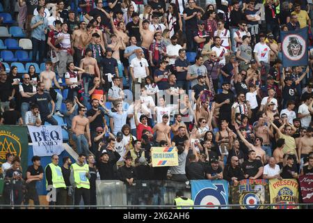 Neapel, Italien. 11. Mai 2024. Fans des Bologna FC während des Spiels der Serie A zwischen SSC Napoli und Bologna FC im Stadio Diego Armando Maradona Neapel Italien am 11. Mai 2024. Franco Romano/Alamy Live News Stockfoto