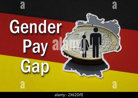 Deutschlandumriss mit 1 Euro-Münze und Piktogrammen von Mann und Frau mit Geschlecht Pay Gap Deutschlandumriss mit 1 Euro-Münze und Piktogrammen von Mann und Frau mit Geschlecht Pay Gap, 12.05.2024, Borkwalde, Brandenburg, auf einer Deutschlandfahne befindet sich in einem Deutschlandumriss eine 1 Euro-Münze mit Piktogrammen von Frau und Mann. *** Deutschland Umriss mit 1 Euro-Münze und Piktogrammen von Mann und Frau mit Geschlecht Pay Gap Deutschland Umriss mit 1 Euro-Münze und Piktogrammen von Mann und Frau mit Geschlecht Pay Gap, 12 05 2024, Borkwalde, Brandenburg, auf einer Deutschland-Flagge befindet sich eine 1 Euro-Münze mit Piktog Stockfoto