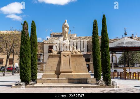 Ubeda, Spanien - 3. April 2024: Blick auf das San Juan de la Cruz Monument in Ubeda Stockfoto