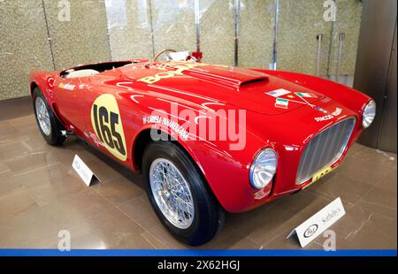 Monaco, Monte-Carlo - 11. Mai 2024: RM Sothebys 7. Biennale Auktion im Grimaldi Forum am Meer mit 1953 SIATA 208S Spider, Mandoga Media Germany, Sotheby, Oldtimer RM Sotheby s - Monaco 2024 *** Monaco, Monte Carlo 11. Mai, 2024 RM Sothebys 7. Biennale Auktion im Grimaldi Forum am Meer mit 1953 SIATA 208S Spider, Mandoga Media Germany, Sotheby, Oldtimer RM Sothebys Monaco 2024 Stockfoto