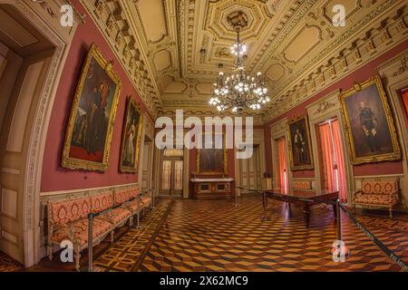 PORTO, PORTUGAL - 10. APRIL 2024: Innenraum des Börsenpalastes (Palacio da Bolsa). Wurde 1834 von der Handelsgesellschaft der Stadt in erbaut Stockfoto