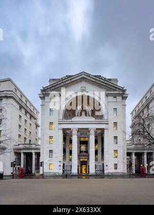 Außenfassade des Bush House, Strand Campus des King's College. London. Stockfoto