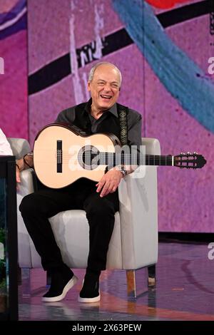 Mailand, Italien. Mai 2024. Mailand, TV-Show Che Tempo Che Fa - Nove. Auf dem Foto Toquinho Credit: Independent Photo Agency/Alamy Live News Stockfoto