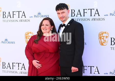 London, Großbritannien. 12. Mai 2024. Jessica Gunning und Richard Gadd nahmen an den BAFTA TV Awards 2024 in der Royal Festival Hall in London Teil. Das Foto sollte lauten: Matt Crossick/Alamy Live News Stockfoto