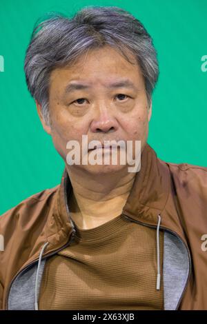 Turin, Italien. Mai 2024. Der chinesische Schriftsteller Yu Hua ( 余华 ) ist zu Gast bei der Turiner Buchmesse Credit 2024: Marco Destefanis/Alamy Live News Stockfoto