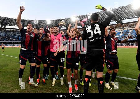 Die Bologna-Spieler feiern am 11. Mai 2024 im Diego Armando Maradona Stadion in Neapel (Italien) das Fußballspiel der Serie A zwischen SSC Napoli und Bologna FC. Stockfoto