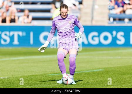 Bridgeview, Illinois, USA. Mai 2024. Utah Royals FC Torhüter Mandy Haught (1) während der NWSL Soccer-Action zwischen dem Utah Royals FC und den Chicago Red Stars im SeatGeek Stadium in Bridgeview, Illinois. John Mersits/CSM/Alamy Live News Stockfoto