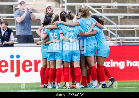 Bridgeview, Illinois, USA. Mai 2024. Die Chicago Red Stars feiern im SeatGeek Stadium in Bridgeview, Illinois, ein Tor während der NWSL Soccer-Action zwischen dem Utah Royals FC und den Chicago Red Stars. John Mersits/CSM/Alamy Live News Stockfoto