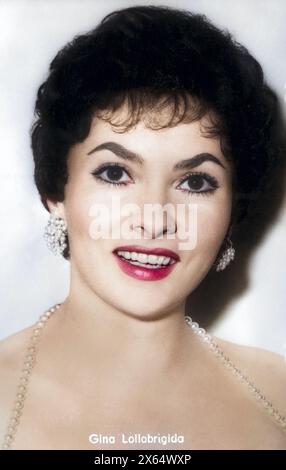 Lollobrigida, Gina, 4.7.1927 - 16.1,2023, italienische Schauspielerin, Porträt, 1950S, 50S , ADDITIONAL-RIGHTS-CLEARANCE-INFO-NOT-AVAILABLE Stockfoto