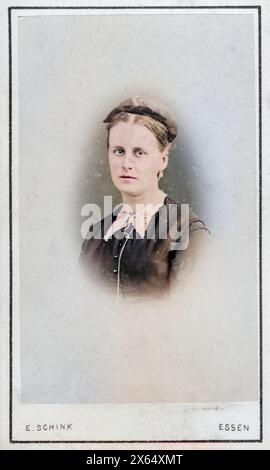 Menschen, Frauen, Frau, Foto von E. Schink, carte-de-visite, Essen, Deutschland, um 1900, ADDITIONAL-RIGHTS-CLEARANCE-INFO-NOT-AVAILABLE Stockfoto