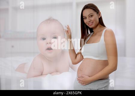 Doppelexposition von Schwangeren und süßem Baby Stockfoto