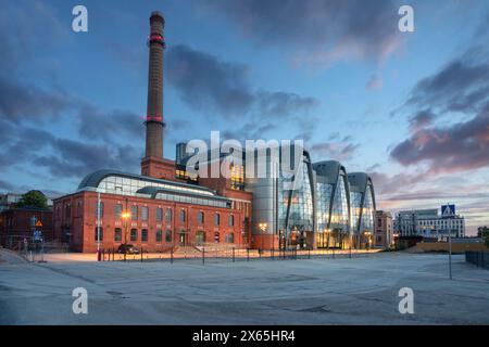 Lodz, Polen. Blick auf das ehemalige Wärmekraftwerk, das in einen öffentlichen Raum umgewandelt wurde Stockfoto