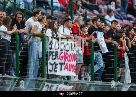 Mailand, Italien. Mai 2024. AC Mailand Fans wurden während des Fußballspiels der Serie A 2023/24 zwischen dem AC Mailand und Cagliari Calcio im San Siro Stadion, Mailand, Italien am 11. Mai 2024 gesehen Credit: Independent Photo Agency/Alamy Live News Stockfoto