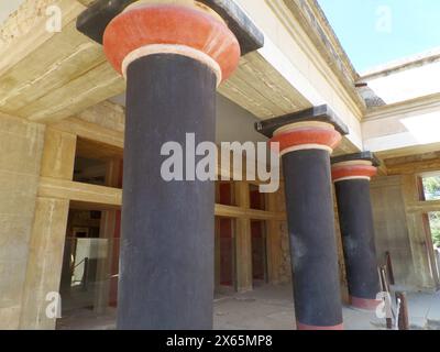 Atemberaubender rekonstruierter Raum in Knossos, einem Zentrum der minoischen Zivilisation auf Kreta, Griechenland Stockfoto