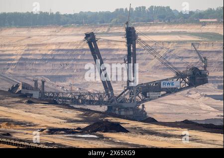 Schaufelradbagger Bagger 288 im Braunkohle-Tagebau Garzweiler, am 11.06.2021 *** Schaufelradbagger 288 im Braunkohle-Tagebau Garzweiler, am 11 06 2021 Stockfoto