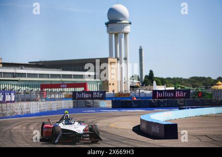 17 CRAWFORD Jan (USA), Andretti Global, Porsche 99X Electric, Action beim 2024 Berlin Rookie Test der ABB FIA Formel E Weltmeisterschaft 2023-24, auf dem Tempelhof Airport Street Circuit am 13. Mai 2024 in Berlin - Foto Eric Alonso / DPPI Stockfoto