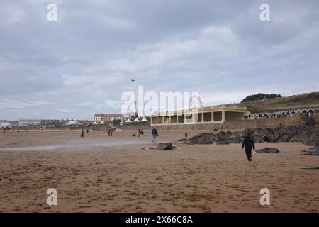 Whitmore Bay Beach auf Barry Island in Wales im Frühjahr Stockfoto