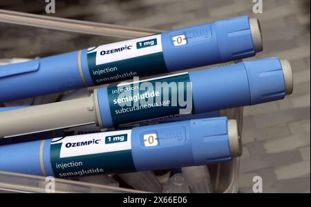 PIC zeigt: Ozempic Injection, Semaglutid Pen. bild von Modell PIC gavin rodgers/pixel8000 Stockfoto