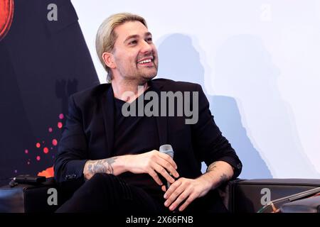 Star-Geiger David Garrett bei der Pressekonferenz zu seinen Plänen zur Millenium Symphony World Tour 2025 in der Flora Köln. Köln, 13.05.2024 NRW Deutschland *** Stargeiger David Garrett bei der Pressekonferenz zu seinen Plänen für die Millennium Symphony World Tour 2025 in der Flora Köln Köln, 13 05 2024 NRW Deutschland Copyright: XChristophxHardtx Stockfoto