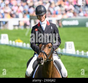 William Fox-Pitt und GRAFENNACHT während der Dressage-Phase, Badminton Horse Trials, Gloucestershire UK 9. Mai 2024 Stockfoto