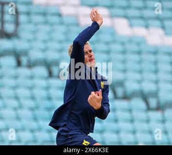 Oval, England. Mai 2024. Jacob Bethell vom Warwickshire County Cricket Club vor dem Spiel der Vitality County Championship zwischen Surrey CCC und Warwickshire CCC Stockfoto