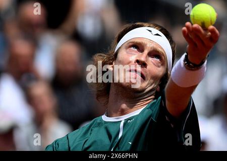 Rom, Italien. Mai 2024. Andrey Rublev von Russland im Spiel gegen Alexandre Muller von Frankreich beim Internazionali BNL d’Italia 2024 Tennis Turnier im Foro Italico in Rom, Italien am 13. Mai 2024. Quelle: Insidefoto di andrea staccioli/Alamy Live News Stockfoto