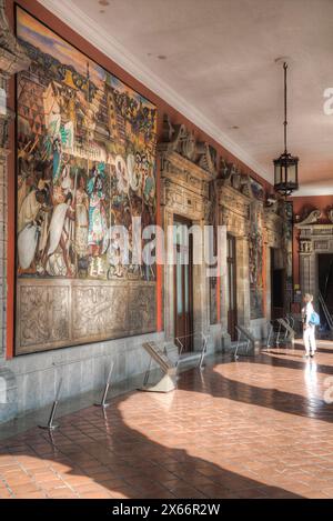 Wandfresken im Korridor, gemalt von Diego Rivera, 1942-51, Palacio Nacional de Mexico, Mexico City, Mexiko Stockfoto