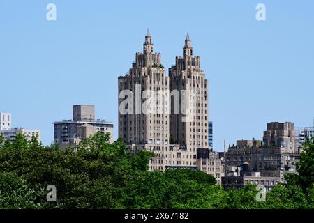 Blick auf Manhattan einschließlich San Remo 145 Central Park West vom Dach, Metropolitan Museum of Art, New York City, USA Stockfoto
