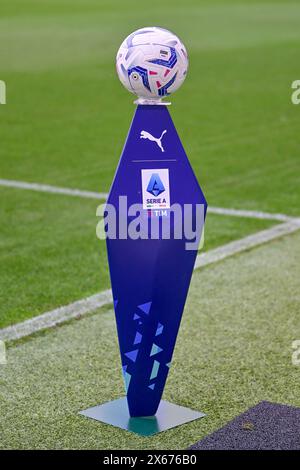 Turin, Italien. Mai 2024. Der Ball wurde während des Fußballspiels der Serie A 2023/24 zwischen Juventus und Salernitana im Allianz Stadium gezeigt. Endpunktzahl: Juventus 1:1 Salernitana. Quelle: SOPA Images Limited/Alamy Live News Stockfoto