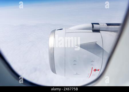 Chengdu, China - 9. April 2024: CFM LEAP-1C-Motor auf dem chinesischen Flugzeug COMAC C919 am Flughafen Chengdu Tianfu in China. Stockfoto