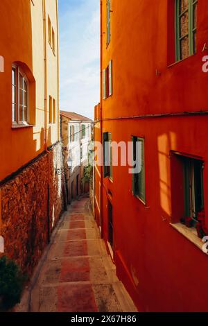 Schönes Stadtzentrum in Menton, Südfrankreich Stockfoto