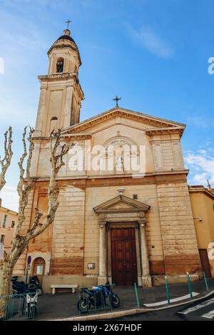 Schönes Stadtzentrum in Menton, Südfrankreich Stockfoto