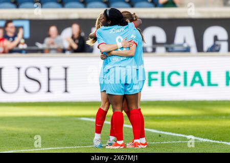 Bridgeview, Illinois, USA. Mai 2024. Die Spieler der Chicago Red Stars feiern im SeatGeek Stadium in Bridgeview, Illinois, ihr Tor während der NWSL Soccer-Action zwischen dem Utah Royals FC und den Chicago Red Stars. John Mersits/CSM/Alamy Live News Stockfoto