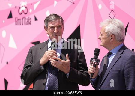 Neapel, Italien. Mai 2024. Faustino Coppi bei der Lieferung der Gedenktafel an Faustino Coppi während des Giro d’Italia in Caivano, Neapel, 13. Mai 2024 Italien. (Foto: Massimo Paolone/Lapresse) Credit: LaPresse/Alamy Live News Stockfoto