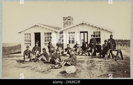Gruppe von Soldaten außerhalb der Winterquartiere, Bürgerkriegsfotos 1861-1865 Stockfoto