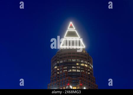 Frankfurt am Main, Spitze des Hochhauses Messeturm in Frankfurt Rhein-Main, Hessen, Deutschland Stockfoto