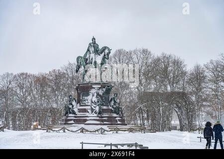 Das Reiterdenkmal Friedrich Franz II., Landeshauptstadt Schwerin, Mecklenburg-Vorpommern Stockfoto