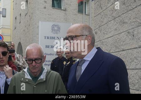 Bergamo, Italien. Mai 2024. Claudio Salvagni ( avvocato Bossetti ) - Caso Yara Ganbirasio, Revisione reperti processo Massimo Bossetti, 13 Maggio 2024 - Bergamo Italia ( Foto Tiziano Mazoni/LaPresse) Claudio Salvagni (Rechtsanwalt Bossetti) - Fall Yara Ganbirasio, Überblick über die Exponate im Massimo Bossetti-Prozess, 13 Mai 2024 - Bergamo Italien (Foto Tiziano Mazoni/LaPresse) Quelle: LaPresse/Alamy Live News Stockfoto